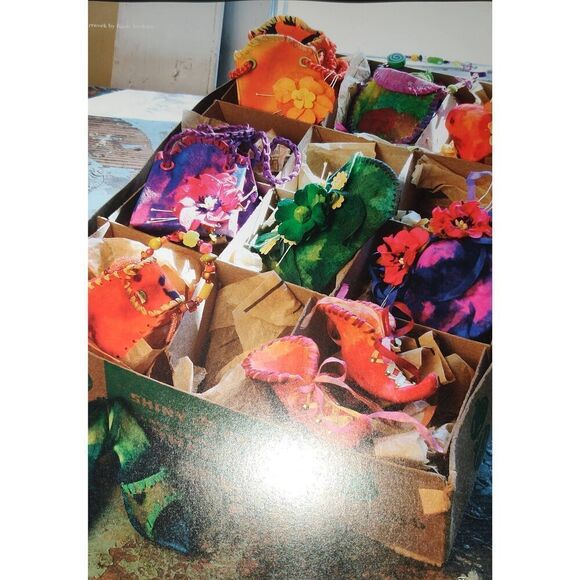 Beyond Paper Dolls: Expressive Paper Personas Crafted w Innovative Techniques & - Picture 9 of 13